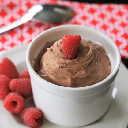 Receita Keto: Mousse de Chocolate Rápido e Fácil